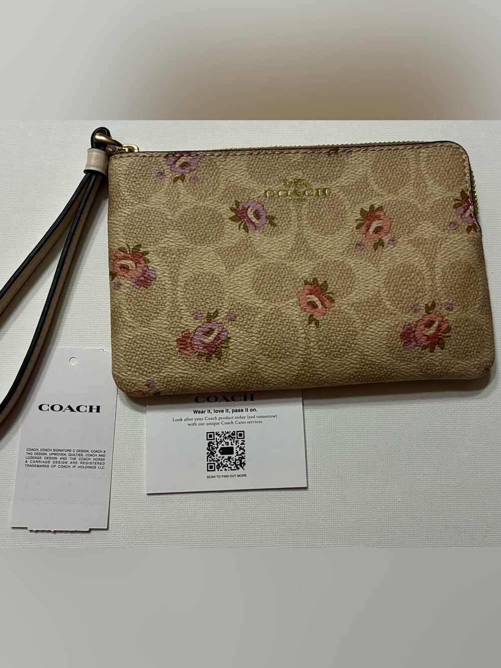 Coach Beige Signature Floral corner zip wristlet pink roses NWT